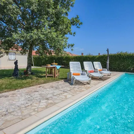 Holiday Frank Place Hébergement de vacances